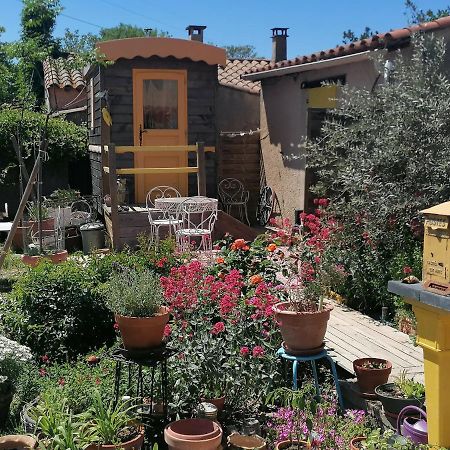 La Fee Viviane Et Michel L'Enchanteur Robion en Luberon Eksteriør bilde